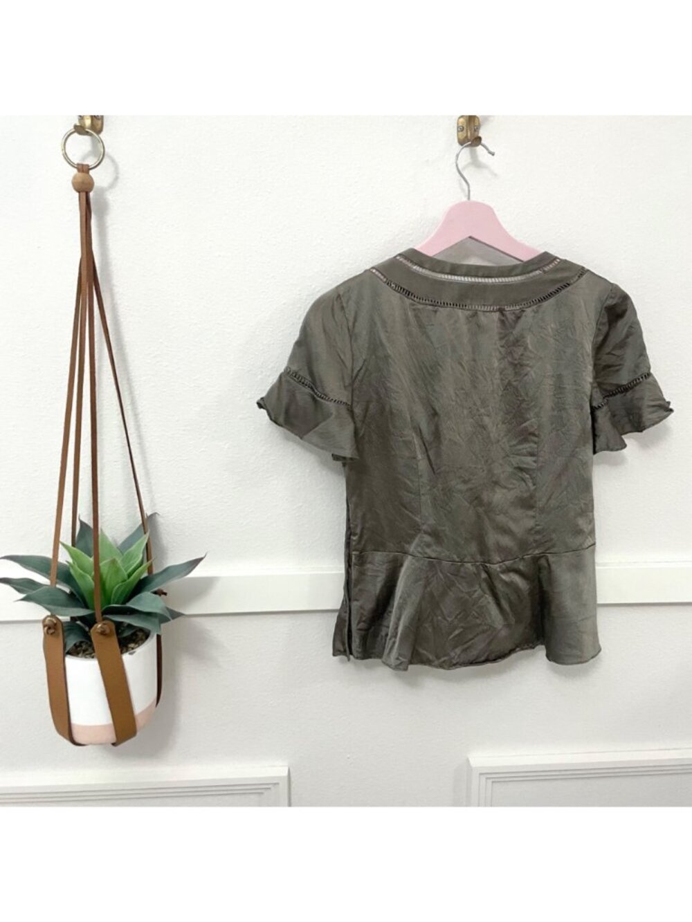 Nanette Lepore Vintage Grey Silk Short Sleeve Size 4 V Neck Y2K Romantic Minimal - Picture 7 of 8